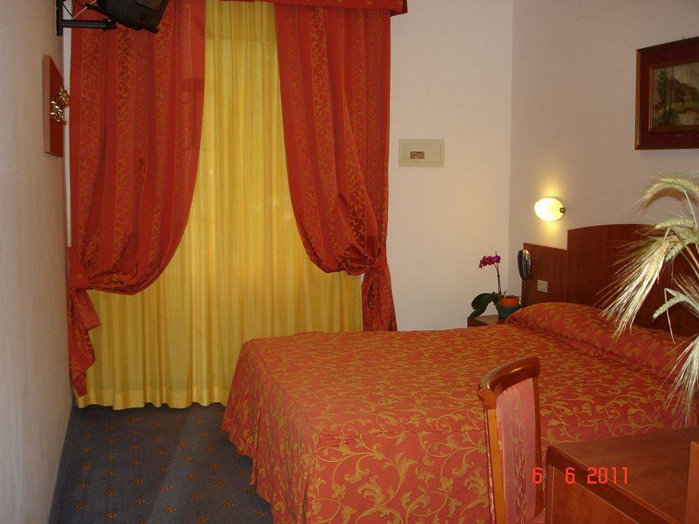 Hotel Garden Limone sul Garda Exteriér fotografie